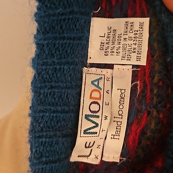 Vintage 80s hand loomed sweater - Picture 4 of 4